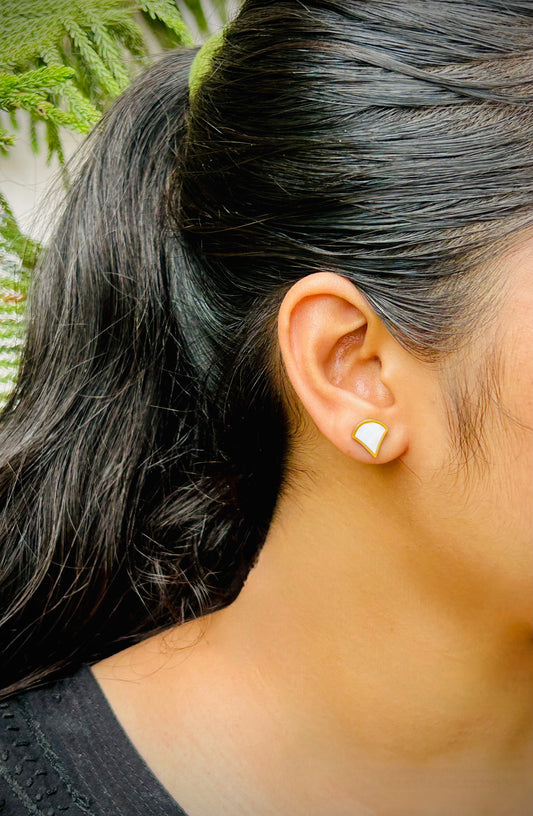 Elegant Teardrop Studs Earrings