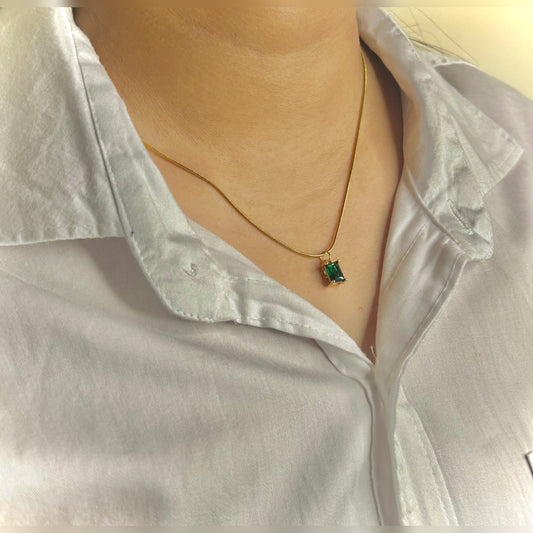Royal Green Pendant Necklace