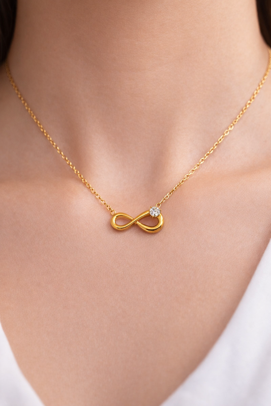Elegant Gold Infinity Necklace with Diamond