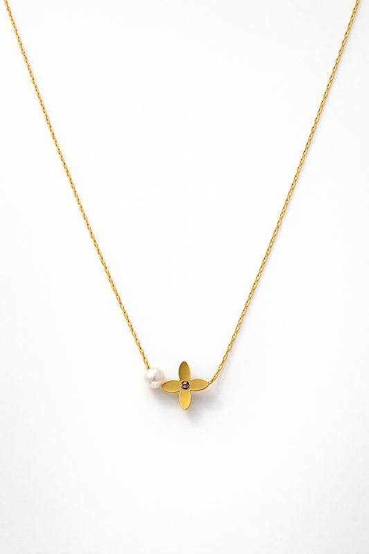 Floral Necklace with Pearl