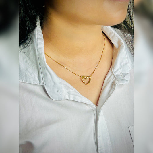 Minimal Heart Pendant Necklace