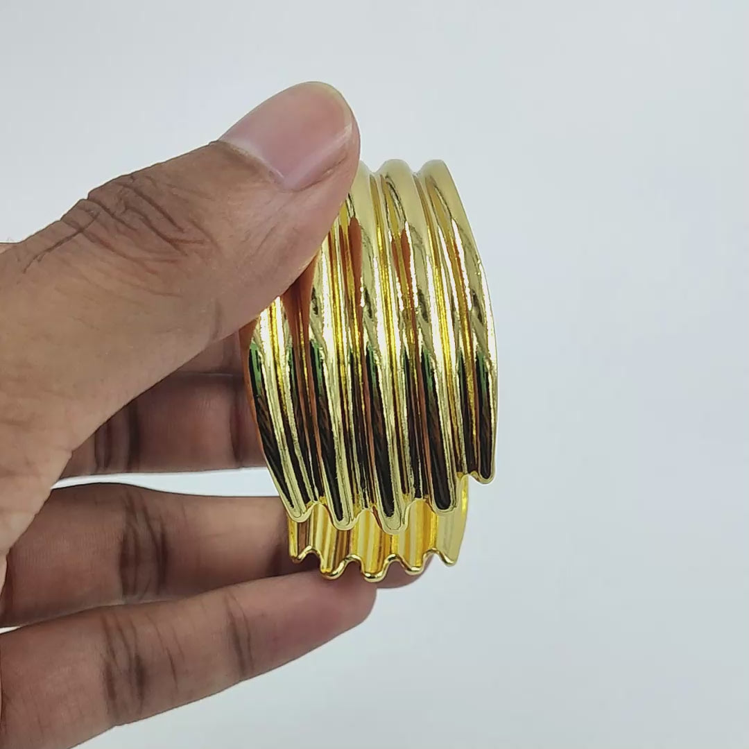 Golden Waves Anti-Tarnish Adjustable Bracelet