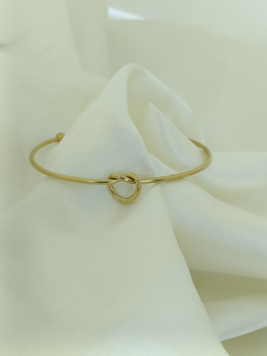 Minimal Knot Heart Adjustable Bracelet